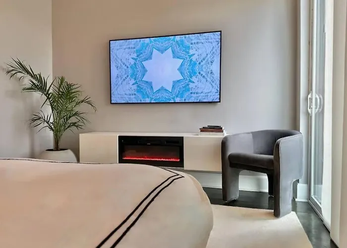 The Josephine By Luxe Pgh *