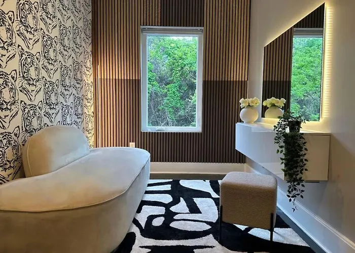 Villa The Josephine By Luxe Pgh Pittsburgh